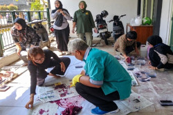 Kelurahan Sosromenduran Bekali Warga Keterampilan Shibori