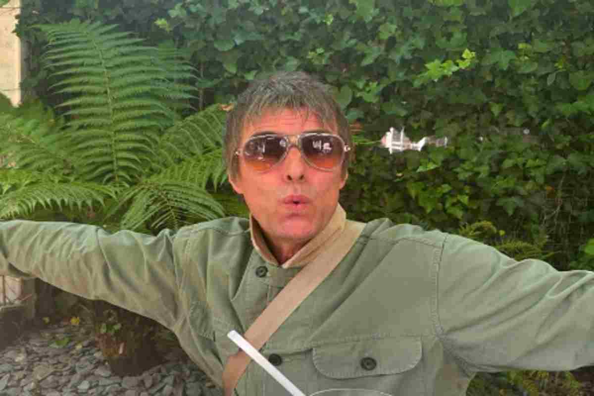Halftime Show Final Piala Dunia Dikritik Liam Gallagher dan Rooney
