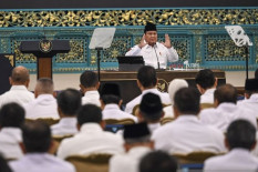 Prabowo Soroti Gaji Guru dan Kebocoran Ekonomi yang Rugikan Negara