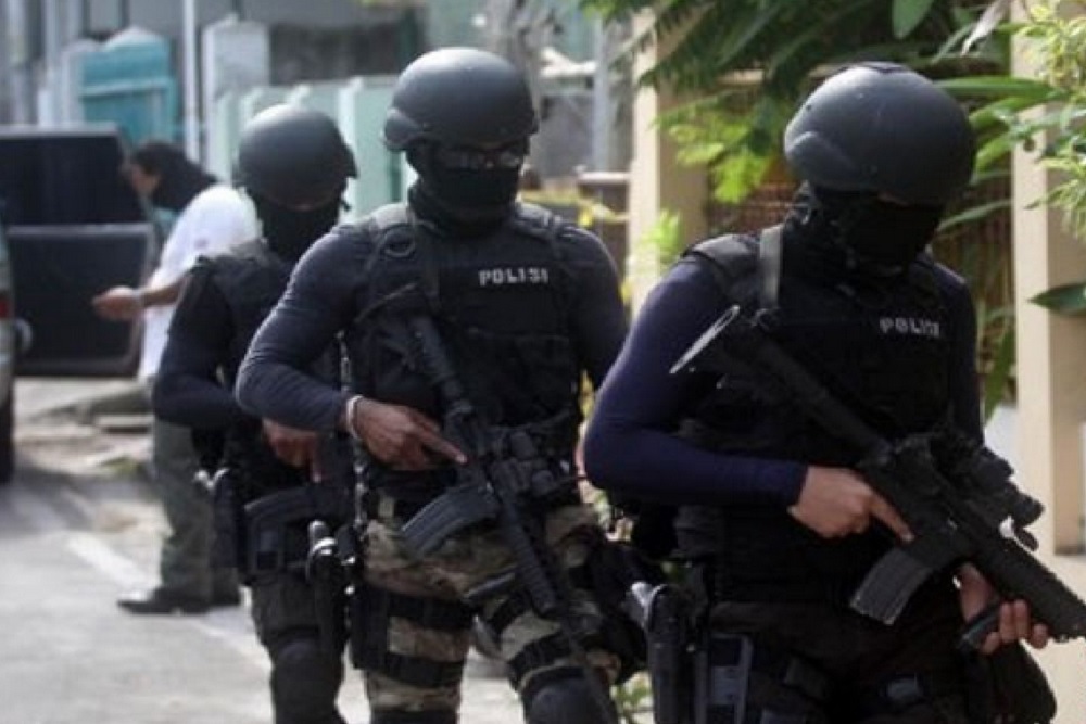 Buron Interpol Asal Palestina Ditangkap di Indonesia, Bawa 3 Paspor