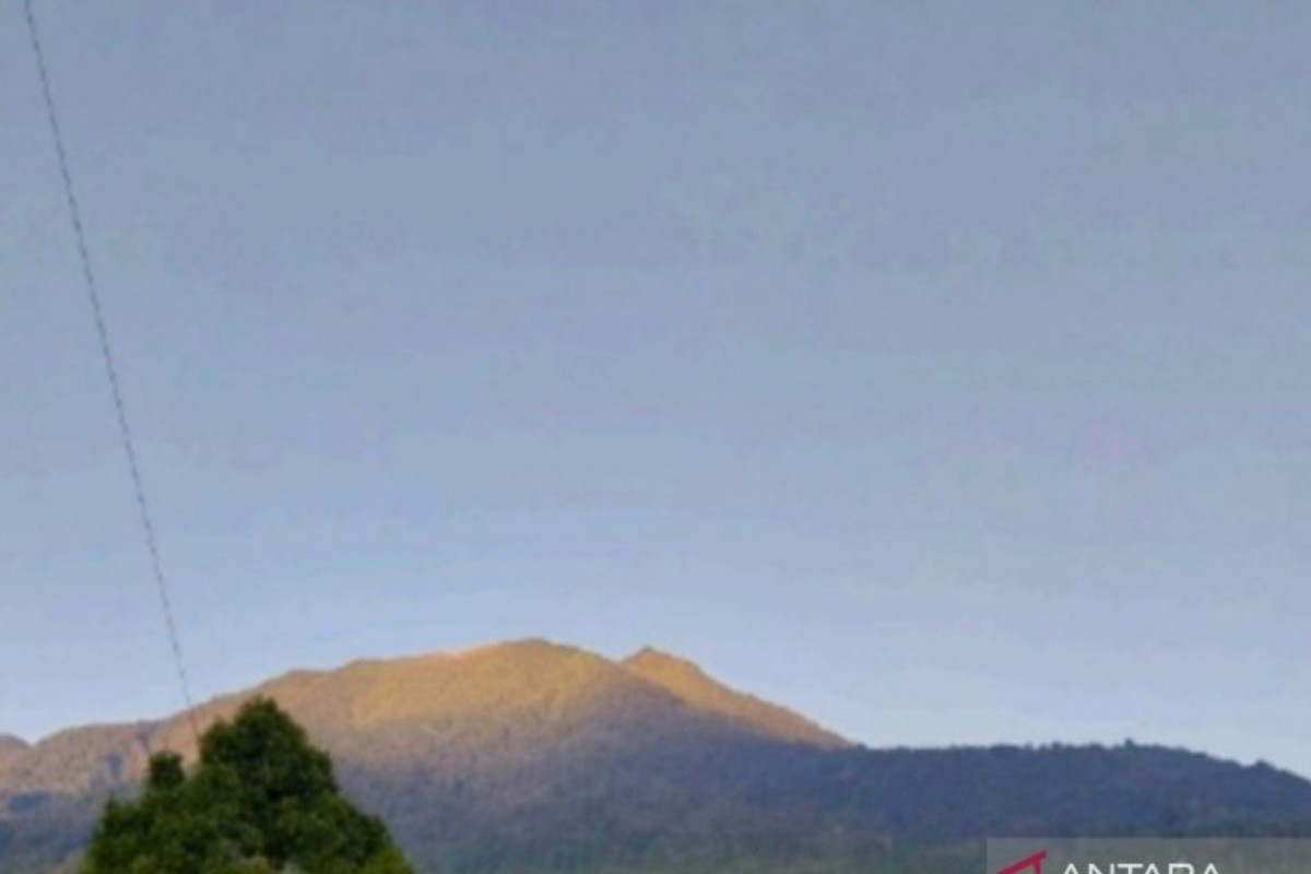 Aktivitas Gunung Sorikmarapi Meningkat, Warga Diminta Waspada
