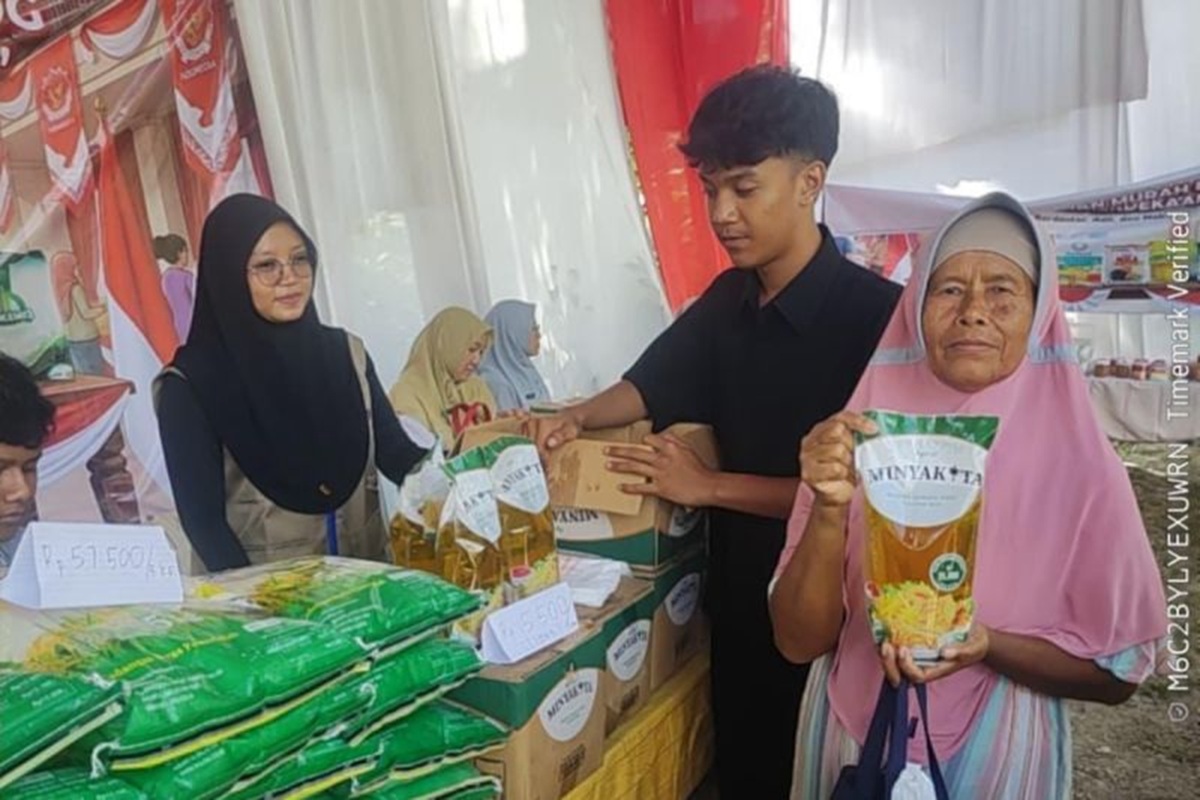 Bulog dan TNI Gelar Gerakan Pangan Murah di Banyumas dan Cilacap