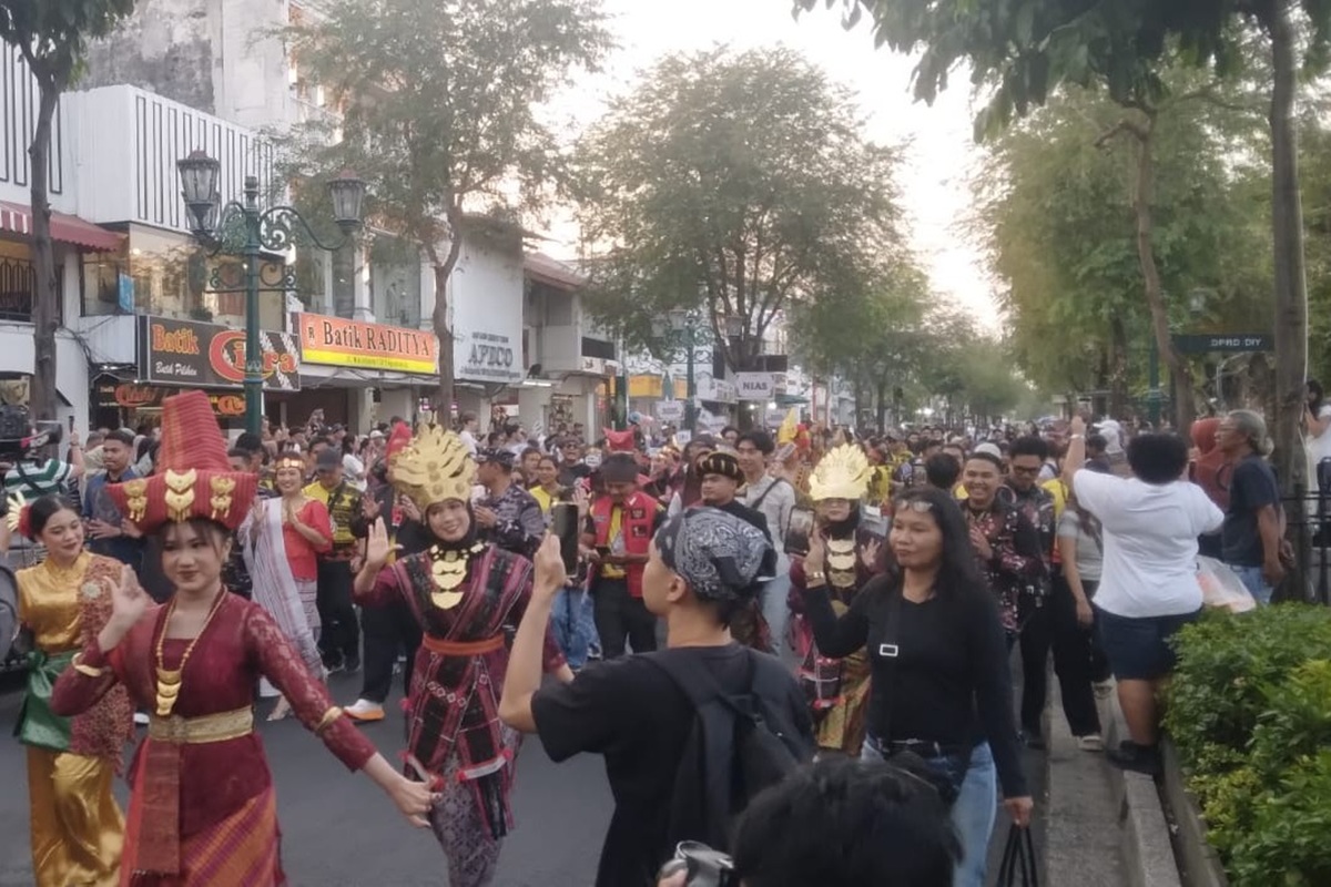 Pesona 8 Etnis Sumatra Utara Curi Perhatian Turis di Malioboro