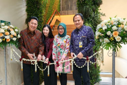 MM FEB UI Resmikan At Thohir Vidya Loka