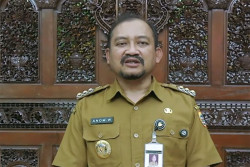 Profil Anom Widiyantoro, Bupati Pemalang yang Ditangkap KPK dalam OTT
