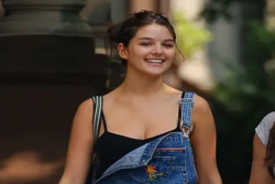 Suri Noelle Jadi Identitas Baru Putri Tom Cruise dan Katie Holmes