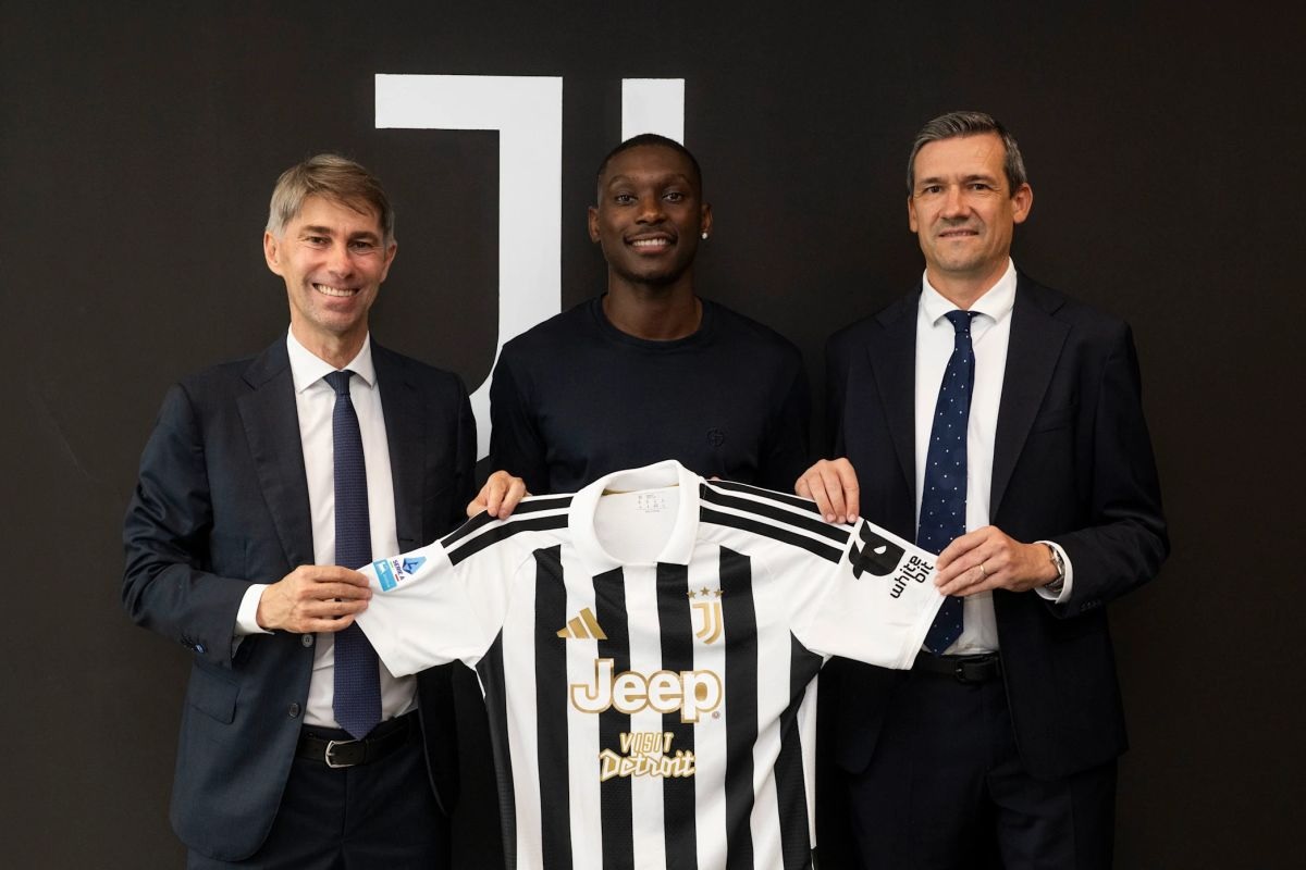 Juventus Permanenkan Randal Kolo Muani dari PSG hingga 2031