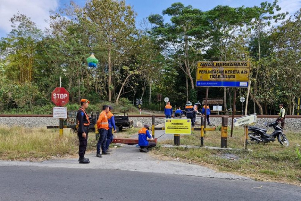 KAI Tutup Rewulu, Sleman Kini Bebas Perlintasan Sebidang Liar