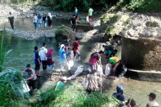 Sedimentasi Parah, Sungai Serang Dikeruk Demi Irigasi dan Cegah Banjir