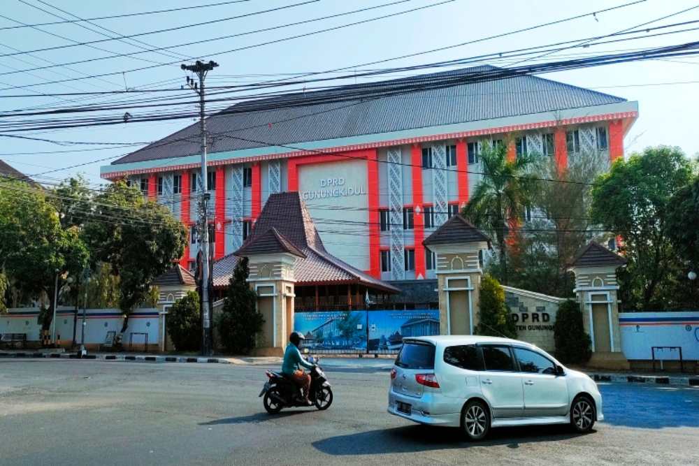 DPRD Gunungkidul Rampungkan 4 Raperda, Target 12 Perda Baru Tahun Ini