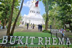 Gereja Ayam Magelang, Rumah Doa dengan Kisah Keberagaman