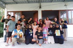 Pemberdayaan UMKM melalui Inovasi Pengolahan Nanas hingga Pengemasan