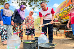 Kemarau Panjang, Warga Kemesu Gunungkidul Terima 48.000 Liter Air