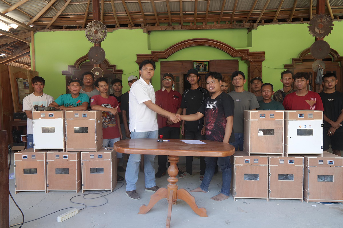 Pelatihan Inkubator Telur Otomatis Dorong Kemandirian Karang Taruna