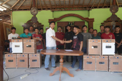 Pelatihan Inkubator Telur Otomatis Dorong Kemandirian Karang Taruna