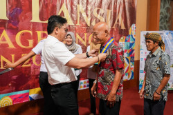Ratusan Lansia Kota Magelang Diwisuda, Dibekali Hidup Mandiri