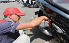 Motor Berasap Saat Dinyalakan? Kenali Penyebab dan Solusinya