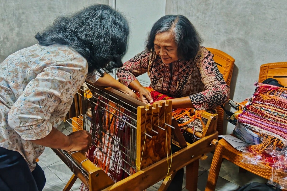 Dari Limbah Jadi Cuan, Kain Perca Disulap Menjadi Tenun