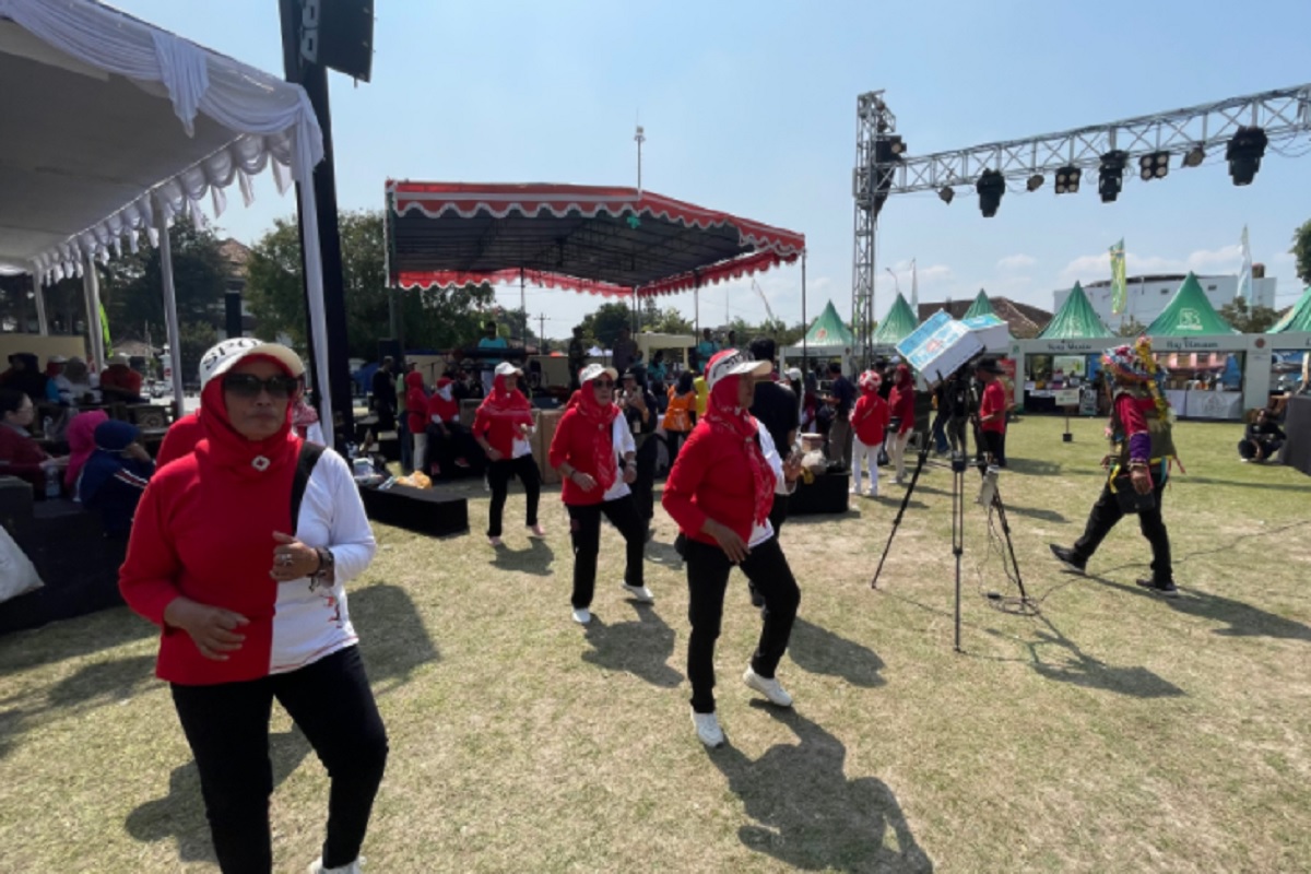 Memetri Kaistimewan DIY ke-14, Senam Lansia Digelar di Paseban Bantul