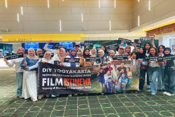 Film Istimewa Gelar Special Screening, KOL dan Penonton Saksikan Awal