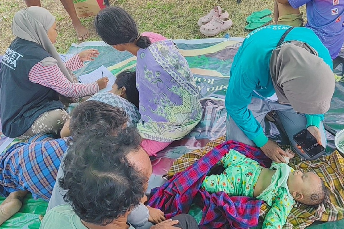 Dompet Dhuafa Buka Pos Hangat untuk Penyintas Gempa NTT