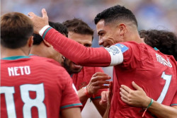 Cristiano Ronaldo Beri Sinyal Segera Pensiun dari Sepak Bola