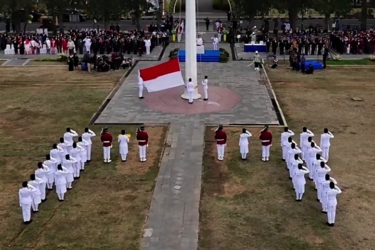 Upacara HUT RI Kulonprogo Tanpa Kursi dan Tenda VIP, Pejabat Berdiri
