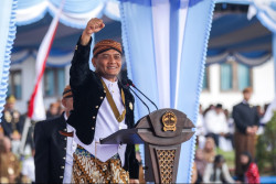 Hari Jadi ke-81 Jateng, Ahmad Luthfi Apresiasi Petani hingga UMKM