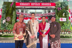 Dua Penggerak Desa Sejahtera Astra Terima Satyalencana Kepariwisataan