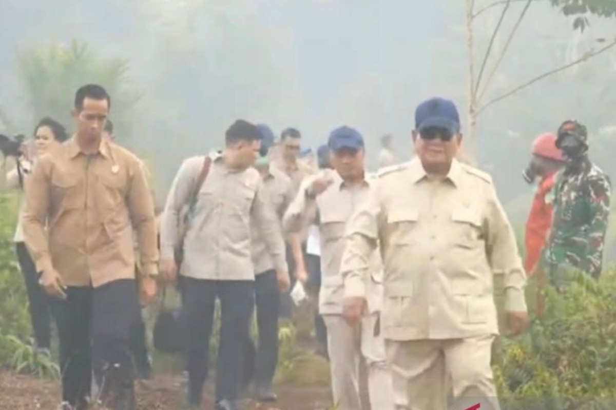 Tinjau Karhutla Kubu Raya, Prabowo Minta Pelanggaran Ditindak Tegas