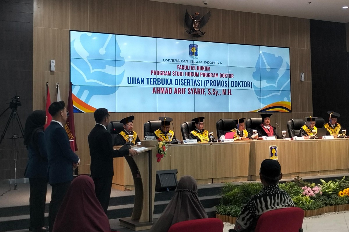 Soroti Beda Tafsir Hakim di Sengketa Kontrak, Ahmad Arif Raih Doktor