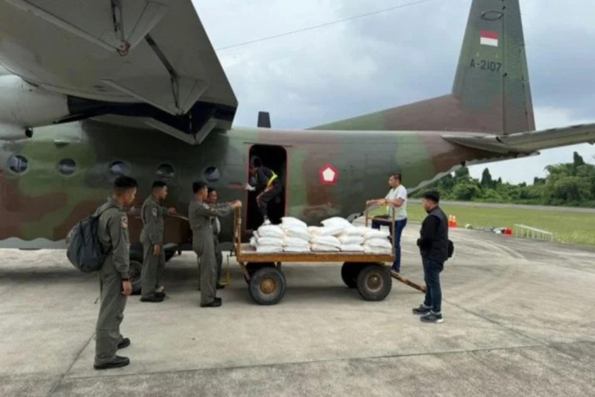 Karhutla Riau Meluas, 26 Ton Garam Disemai untuk Picu Hujan