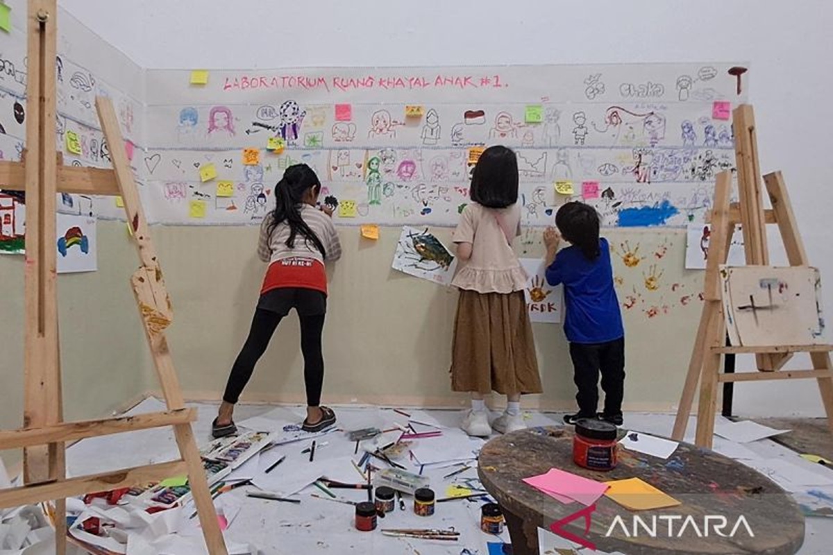 Pameran Ruang Khayal Anak #1 Hadirkan 46 Lukisan Anak Magelang