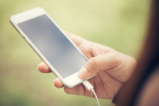 Hati-hati Juice Jacking! FBI: Jangan Charger HP di Tempat Umum