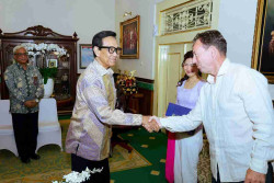 Bertemu Sri Sultan, Van Gastel Terpesona Sejarah Kraton Jogja
