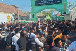 Muktamar ke-35 NU Ricuh, Kader Adu Jotos di Pintu Gerbang Ponpes Tambakberas Jombang