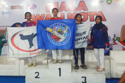 Gendhis Siswi SMPN 1 Kalasan Sabet Emas di Kejuaraan Taekwondo Piala Wali Kota Solo