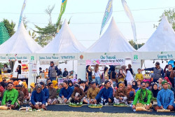 Antusiasme Warga Padati Puncak Memetri Kaistimewaan 14 Tahun UUK DIY