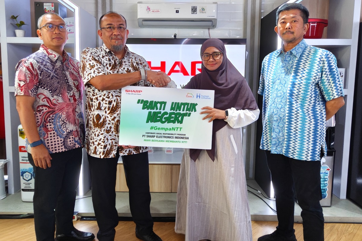 Sharp Indonesia Hadirkan Kepedulian untuk Warga Terdampak Gempa NTT