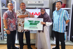 Sharp Indonesia Hadirkan Kepedulian untuk Warga Terdampak Gempa NTT