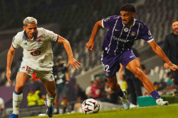 Calvin Verdonk Main, Lille Menang dan Kuasai Puncak Ligue 1