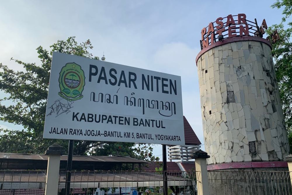 Pasar Rakyat Bantul Makin Sepi, Omzet Pedagang Turun 30%