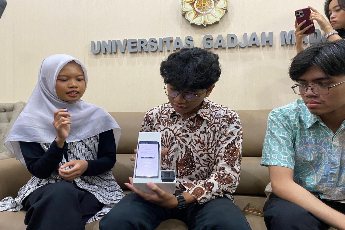 Mahasiswa UGM Ciptakan PolPay, Bayar Belanja Pakai Sidik Jari