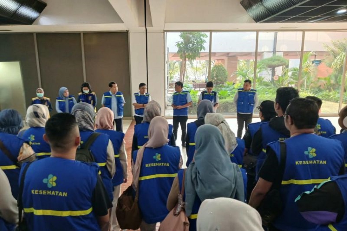 Kemenkes Kerahkan 160 Nakes ke NTT, Fokus Tangani Trauma Warga