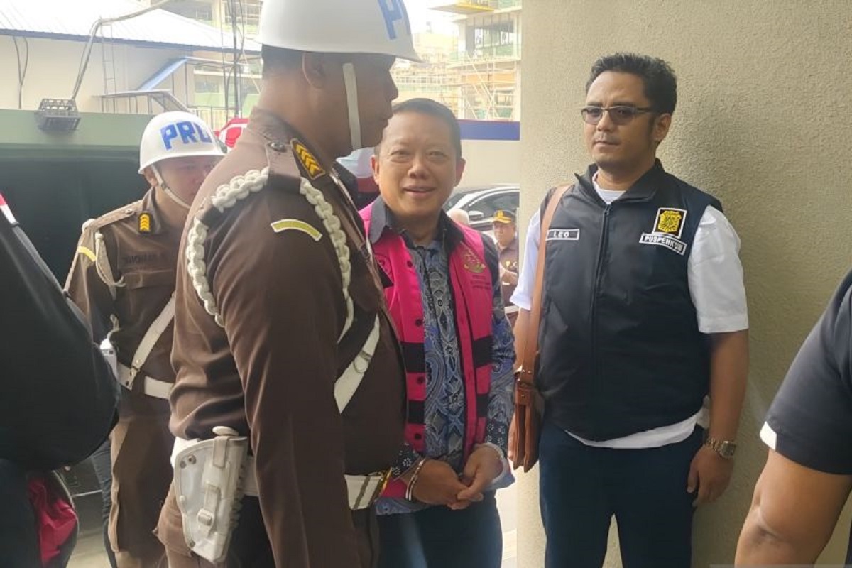 Kejagung Periksa Febrie Adriansyah sebagai Tersangka Kasus Korupsi dan TPPU