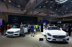 Mercedes Siapkan Teknologi Mobil Mengapung, Rodanya Jadi Dayung