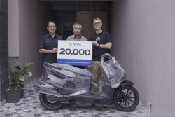 Pengguna Tembus 20.000, ALVA Perluas Ekosistem Motor Listrik