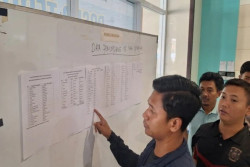 Adik Hilang, Suami Selamat, Tangis Keluarga Korban Kapal Virgo Transport 8 Tenggelam