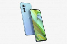 Razr Baru Motorola Bawa Desain Lipat Buku, Apa Bedanya?