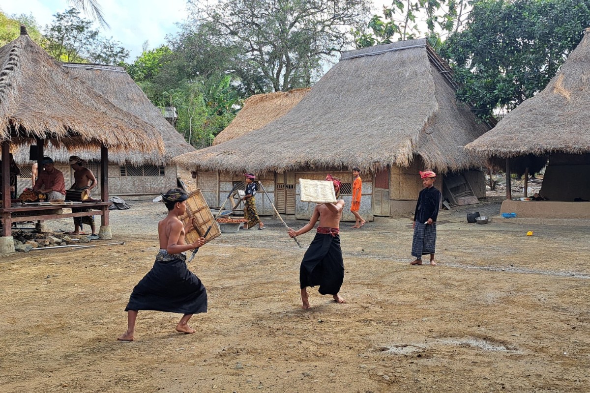 Menyapa Sasak Ende, Saat Tradisi Menyambut Wisatawan
